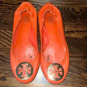 Tory Burch 
MINNIE TRAVEL BALLET